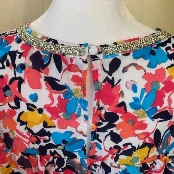 Juicy Couture Embellished Floral Flutter Sleeve Blouse in Size XL. - Picture 4 of 10